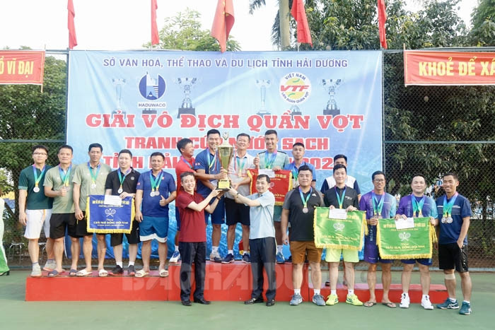 Thanh Hà nhất đồng đội nam giải quần vợt tranh Cúp nước sạch tỉnh Hải Dương